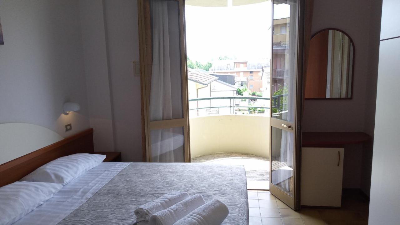 Hotel Meeting Bellaria-Igea Marina Ngoại thất bức ảnh