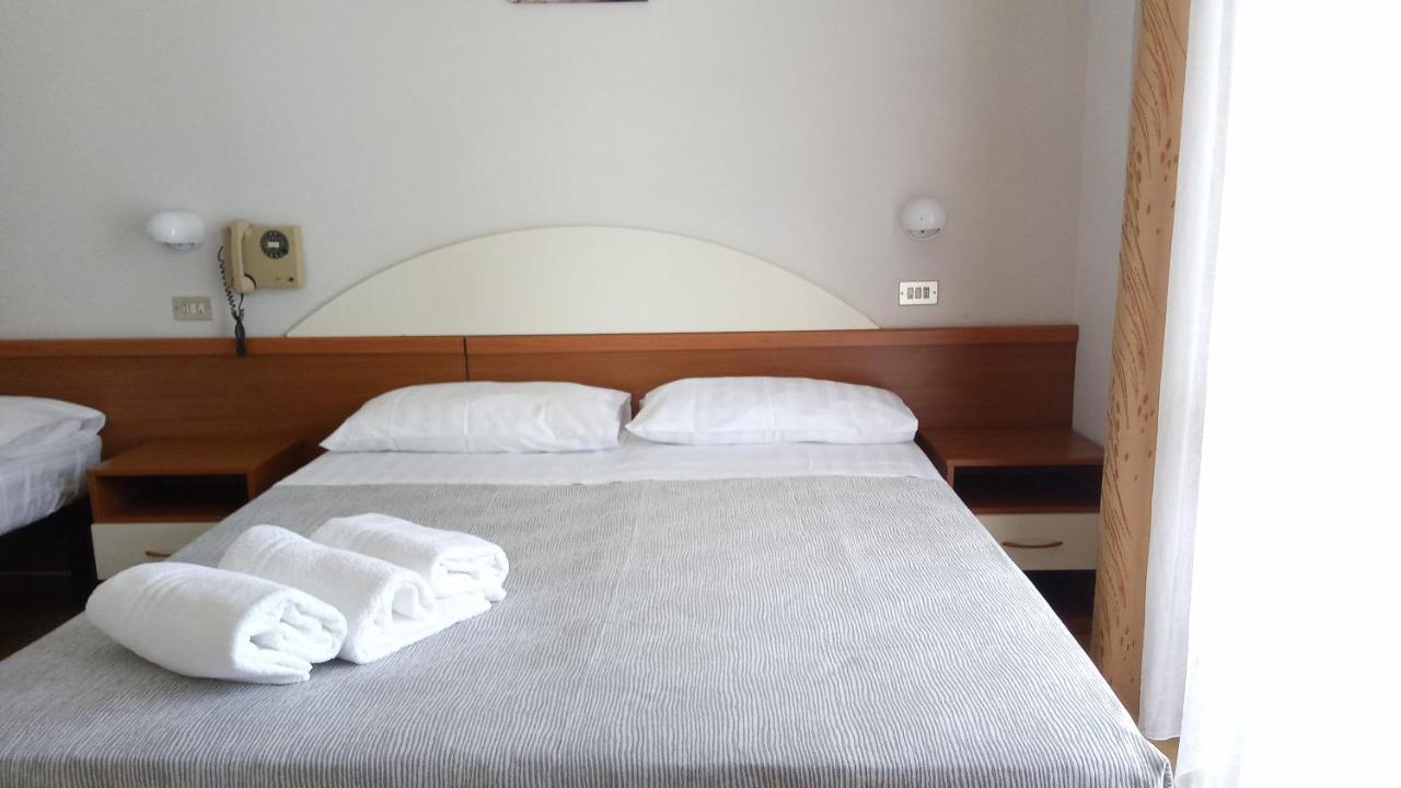 Hotel Meeting Bellaria-Igea Marina Ngoại thất bức ảnh