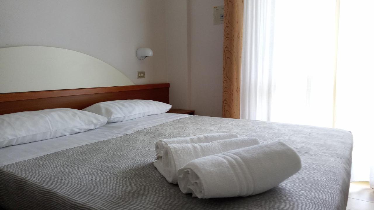 Hotel Meeting Bellaria-Igea Marina Ngoại thất bức ảnh